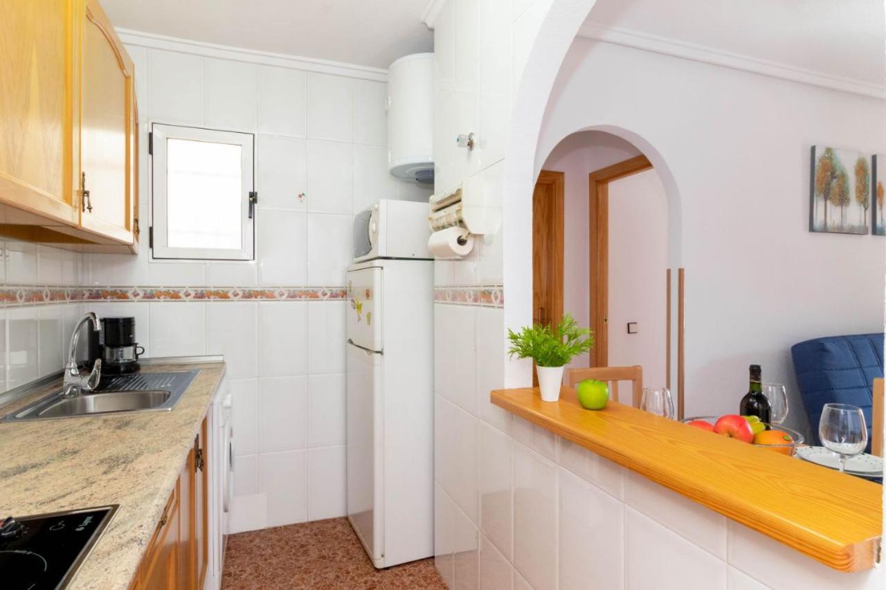 Apartamentos Villa Madrid Торрев'єха Екстер'єр фото